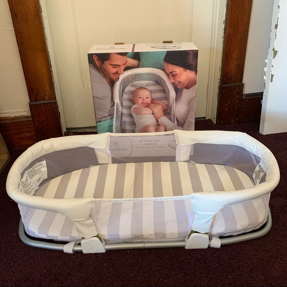 SwaddleMe By Your Side Sleeper Bassinet